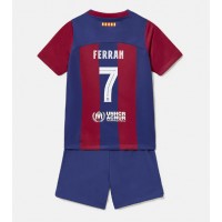 Billiga Barcelona Ferran Torres #7 Barnkläder Hemma fotbollskläder till baby 2023-24 Kortärmad (+ Korta byxor)